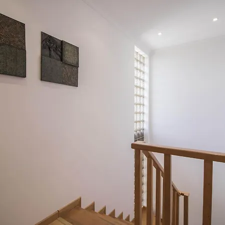 Casa Oliveira * לואה