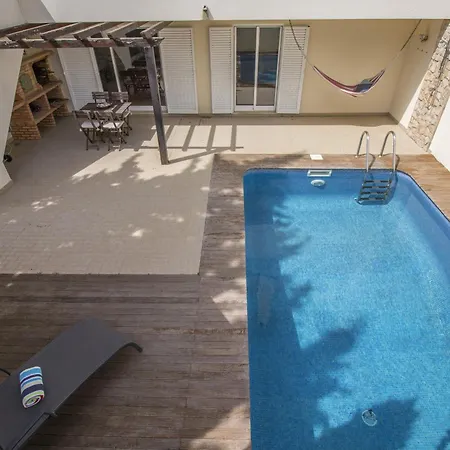 Casa Oliveira By Algarve Holidays 펜션 *